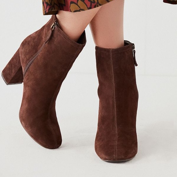 NWT! Urban Outfitters Suede Heeled Boot! - Picture 2 of 8